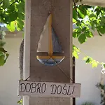 Uskok Apartment Vis