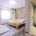 Uskok Apartment Vis